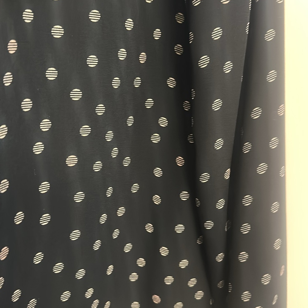 Banana Republic Dillon Classic silky shirt - Picture 2 of 2
